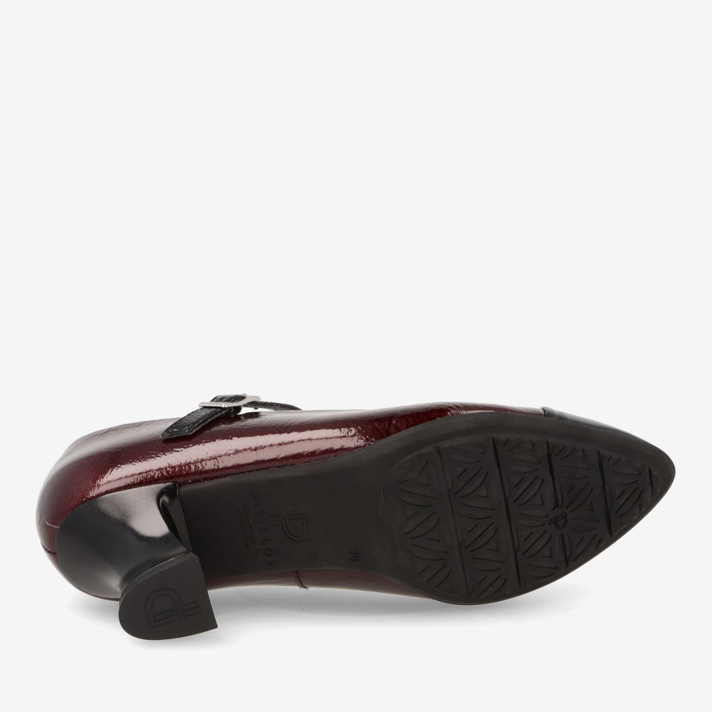 Mercedes elegante PITILLOS