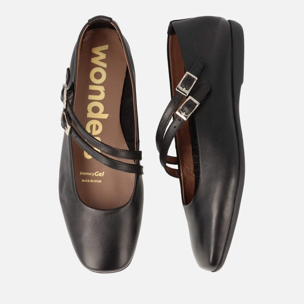 Mercedes WONDERS Mujer