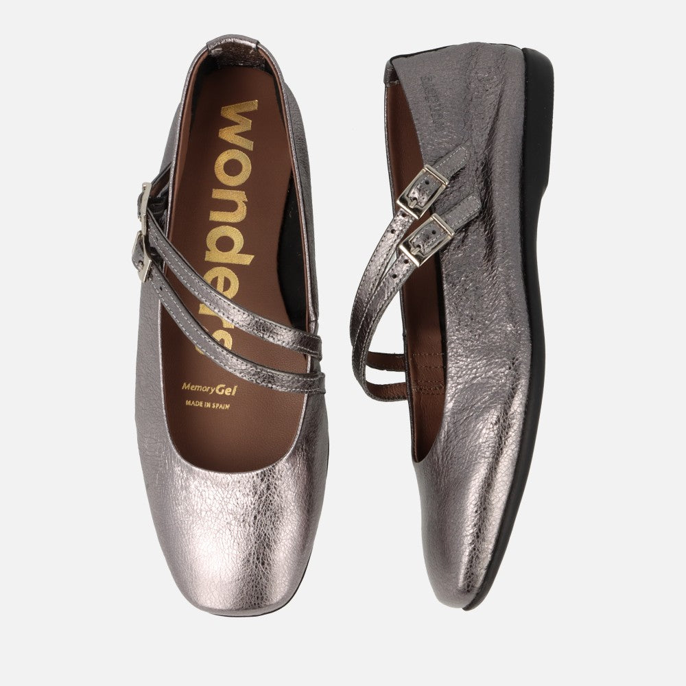 Mercedes WONDERS Mujer