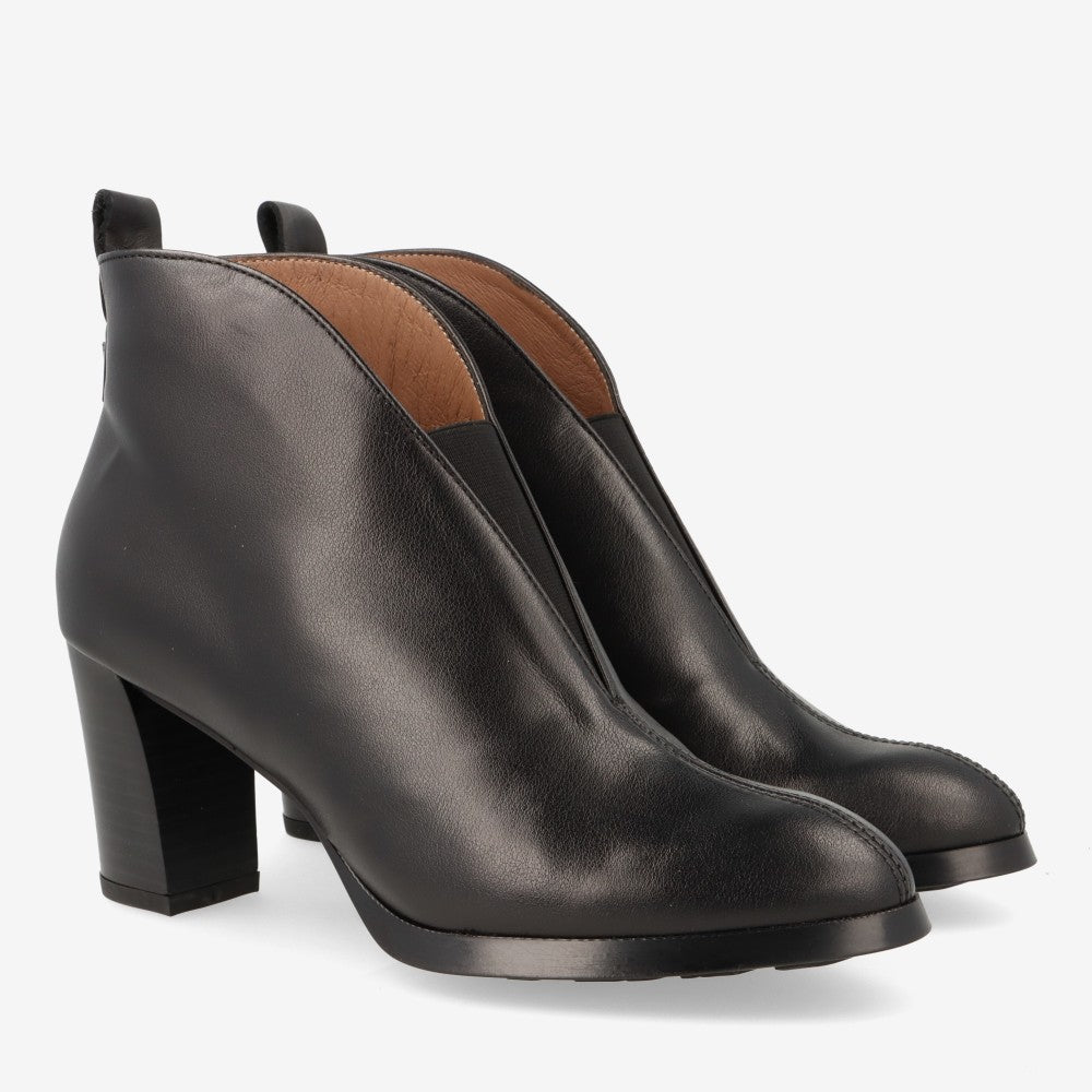 Botines elegantes WONDERS