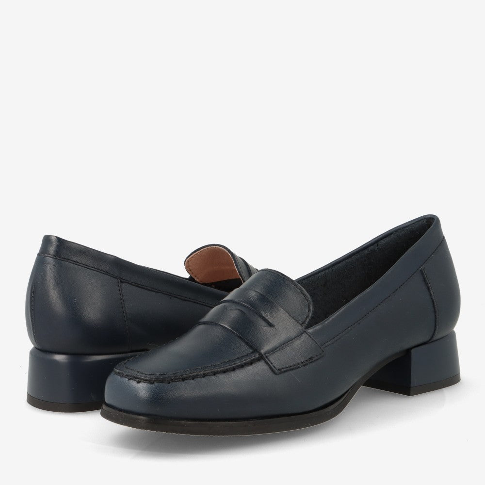 Zapatos tacón bajo PITILLOS